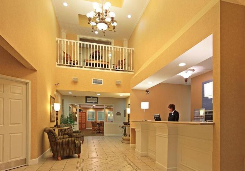 Holiday Inn Express Hotel & Suites Magnolia Lake Columbia By Ihg