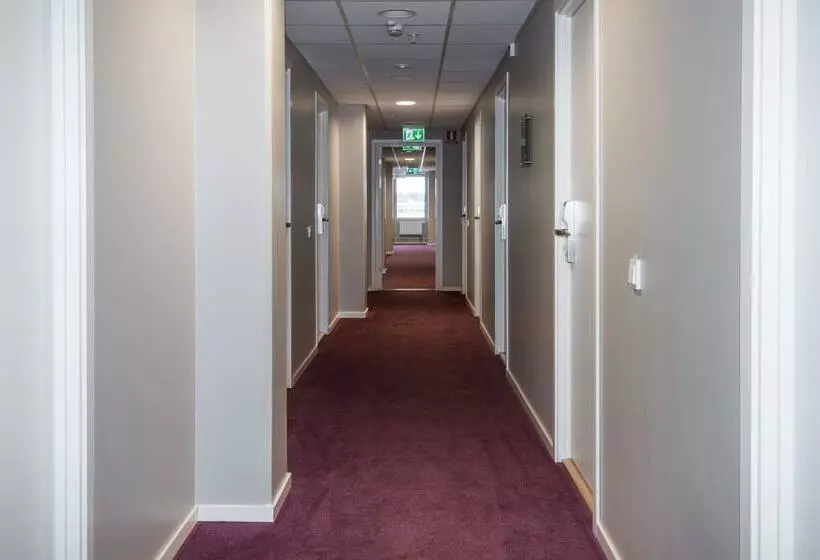 فندق L Fyrislund