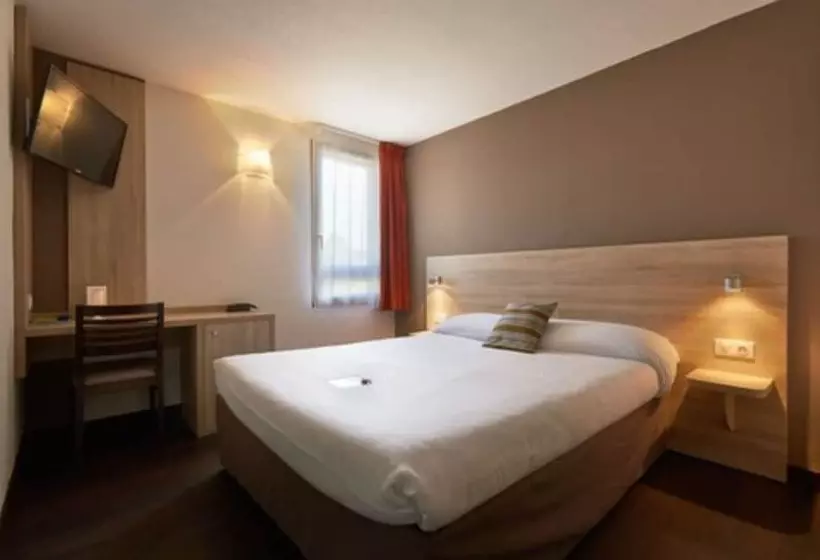 호텔 Logis Des Trois Massifs