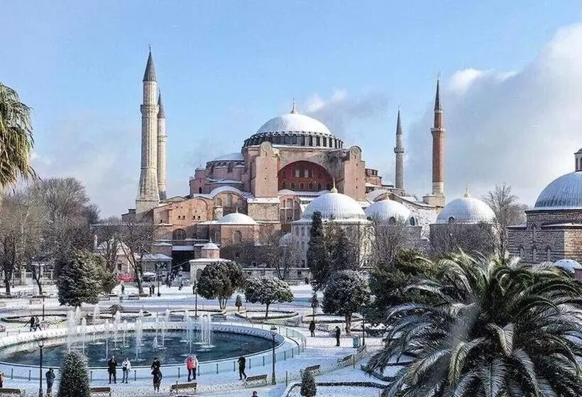 هتل Nomade Old City