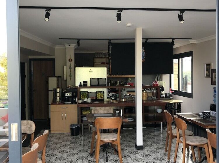 ホテル Nomade Old City