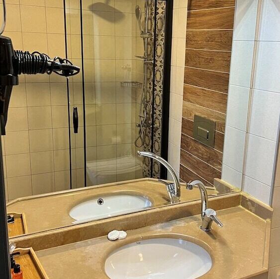 ホテル Nomade Old City