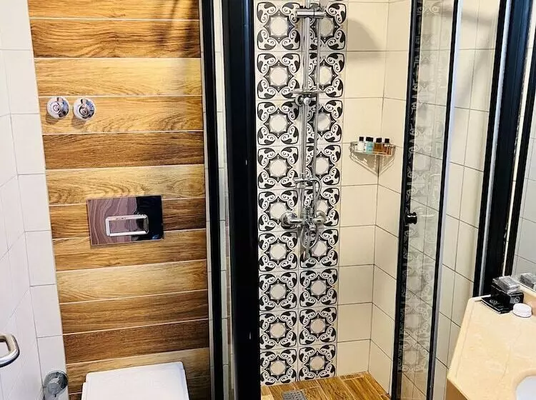 هتل Nomade Old City