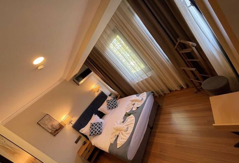 ホテル Nomade Old City