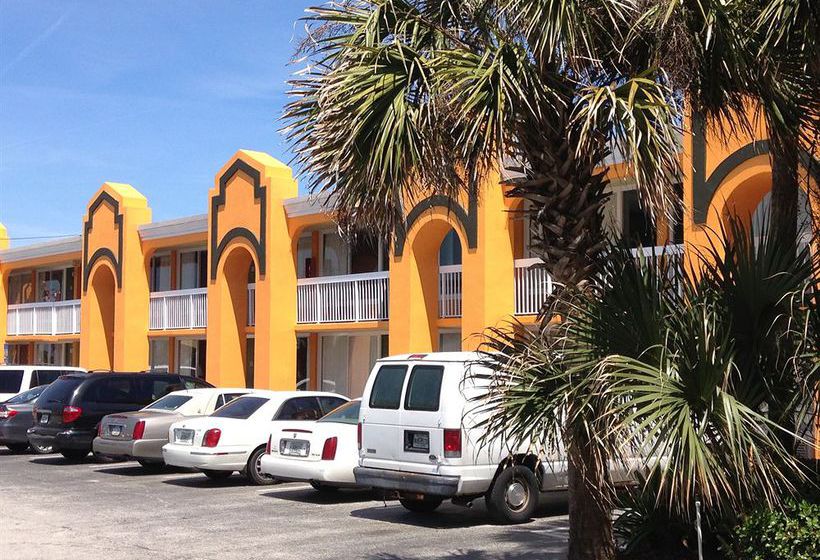 فندق St. Augustine Beachfront Resort