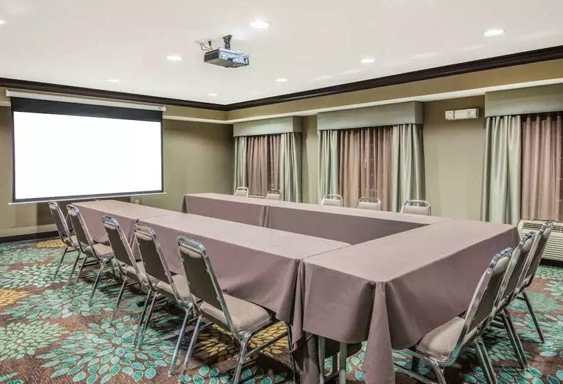 هتل Staybridge Suites Allentown West By Ihg