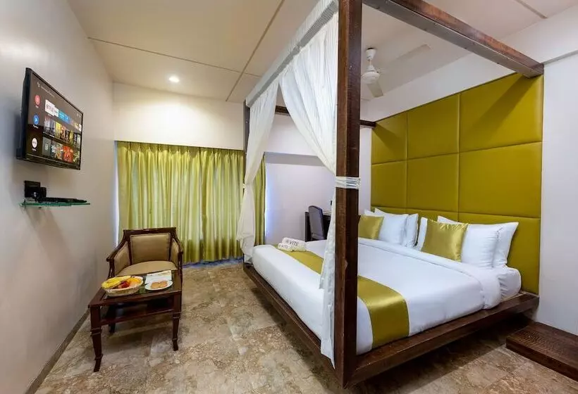 Отель Vits Sharanam Thane