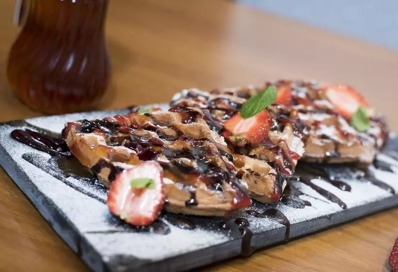 Отель Vits Sharanam Thane