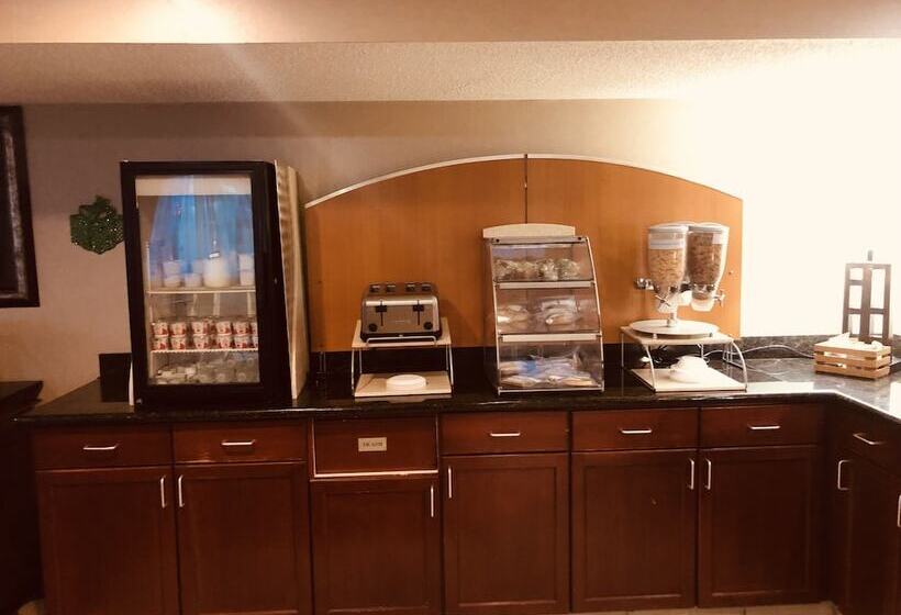 בית מלון כפרי Wingate By Wyndham Ashland