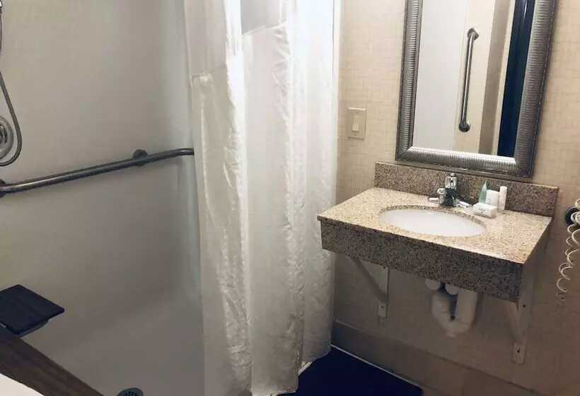 호텔 Wingate By Wyndham Ashland