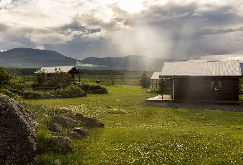 هتل Hestasport Cottages