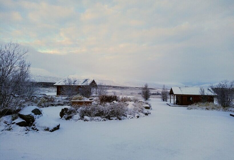 هتل Hestasport Cottages