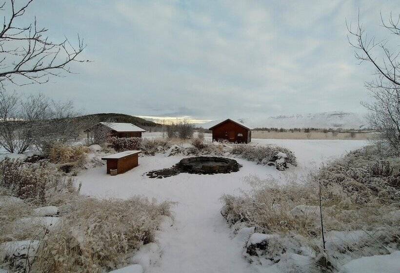 هتل Hestasport Cottages