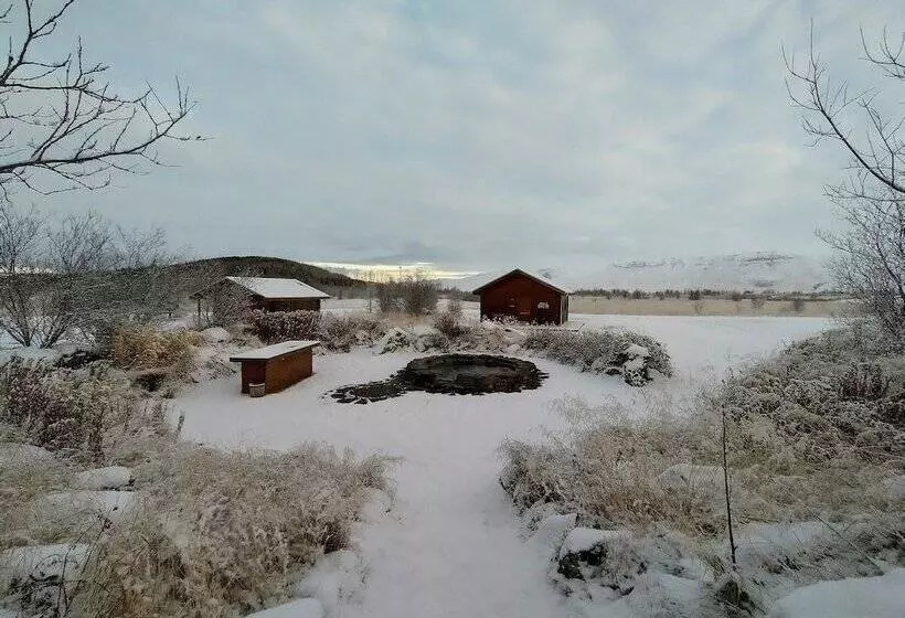 هتل Hestasport Cottages