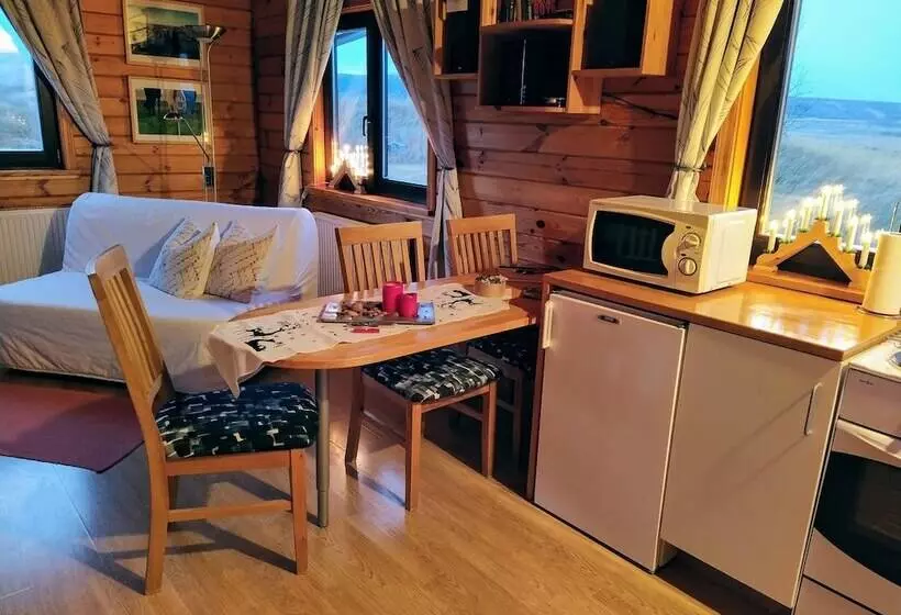 هتل Hestasport Cottages