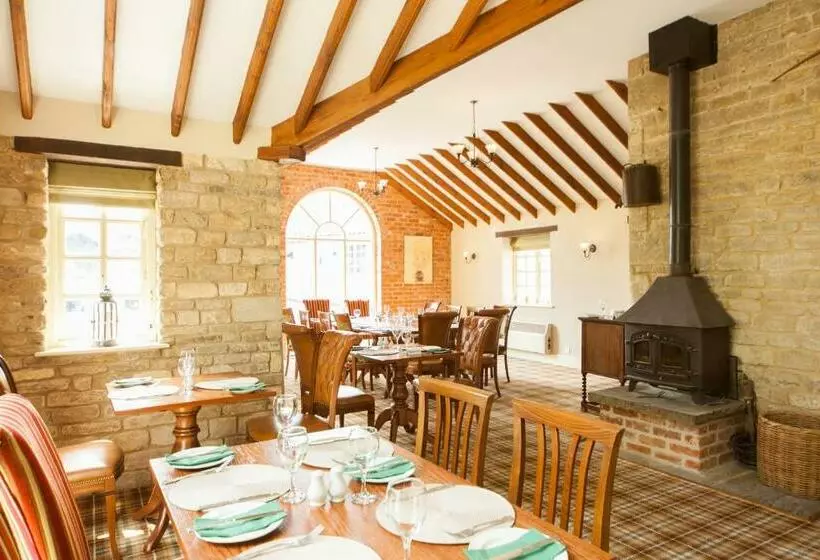 ユースホステル The Woodhouse Arms