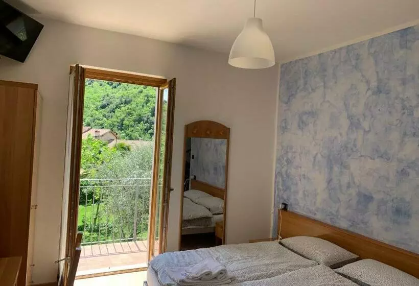 Aamiaismajoitus (B&B) Garnì Delle Rose