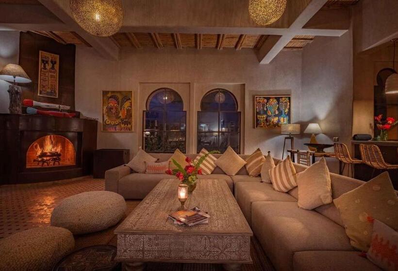 ベッドアンドブレックファースト Le Jardin Des Douars