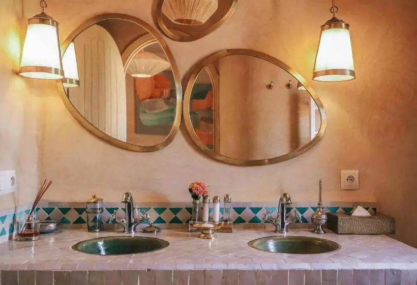 ベッドアンドブレックファースト Le Jardin Des Douars