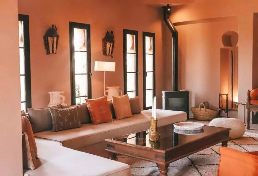 ベッドアンドブレックファースト Le Jardin Des Douars