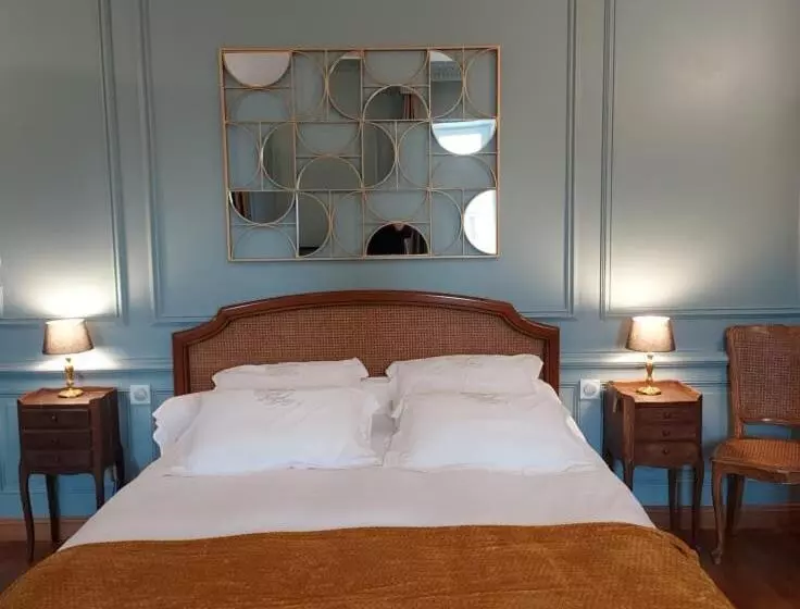 Aamiaismajoitus (B&B) Les Chambres Du Château Du Rozel