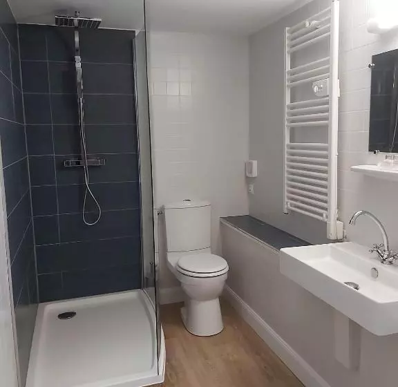 Aamiaismajoitus (B&B) Les Chambres Du Château Du Rozel