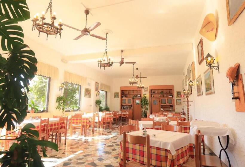 בית מלון כפרי Albergo Ristorante La Greppia