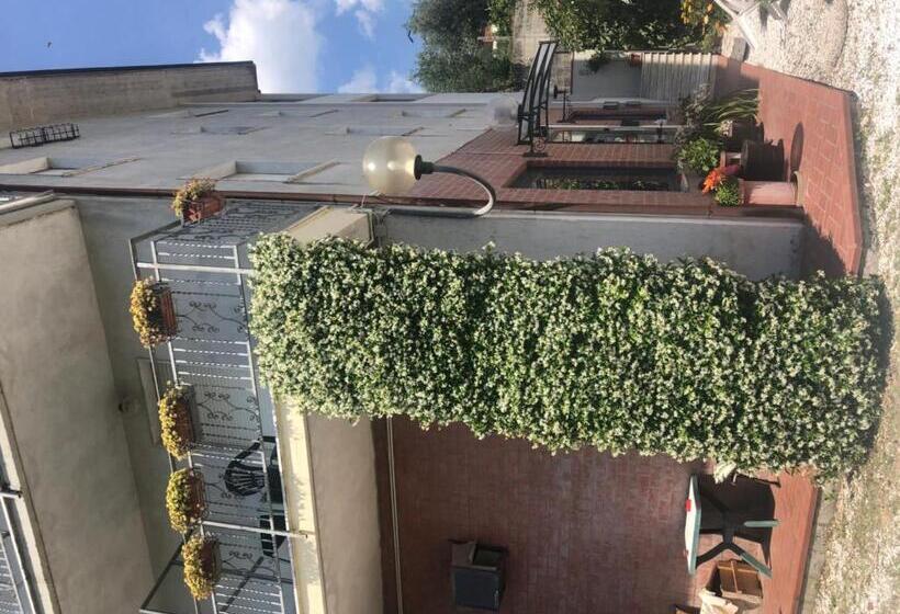 בית מלון כפרי Albergo Ristorante La Greppia