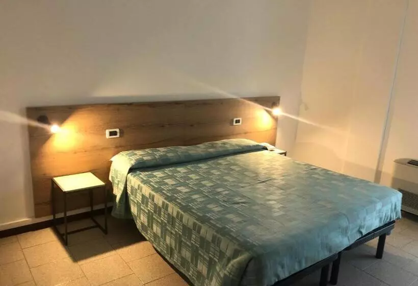 Hotelli Albergo Ristorante La Greppia