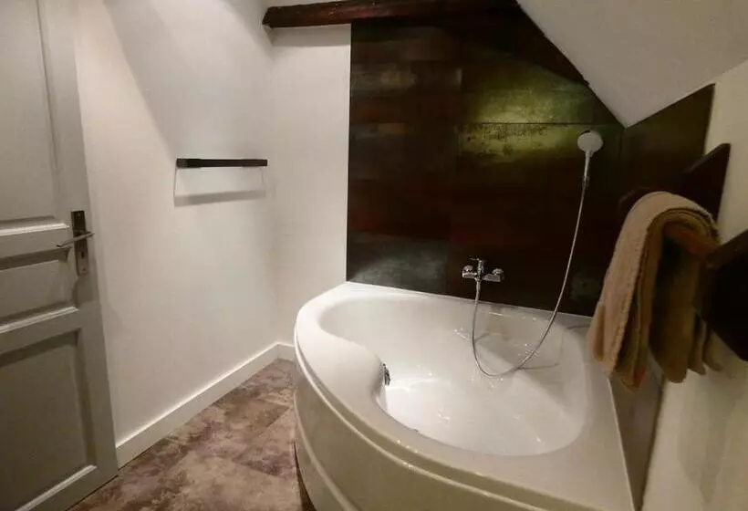 ホテル Auberge Du Lac