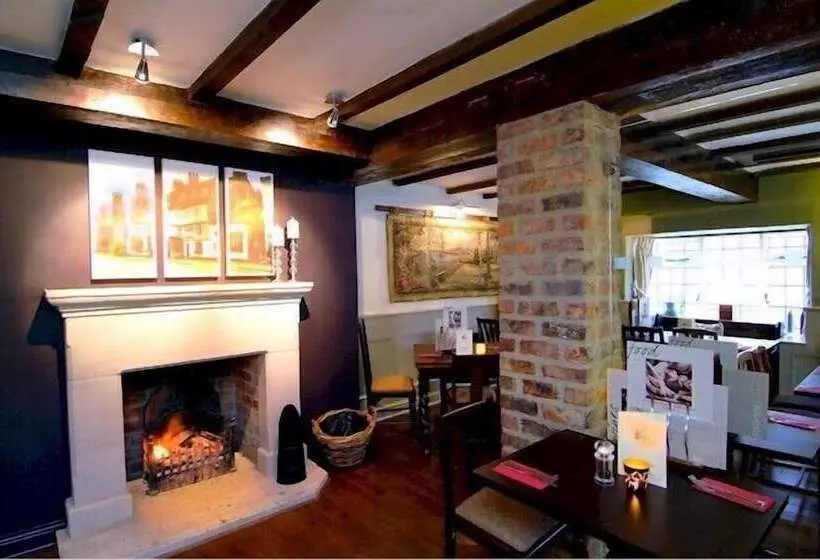 Hotelli Dog & Partridge By Chef & Brewer Collection