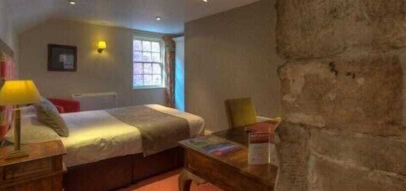 ホテル Dog & Partridge By Chef & Brewer Collection