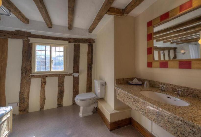 ホテル Dog & Partridge By Chef & Brewer Collection