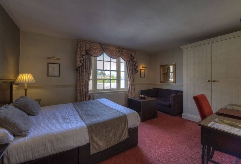 ホテル Dog & Partridge By Chef & Brewer Collection