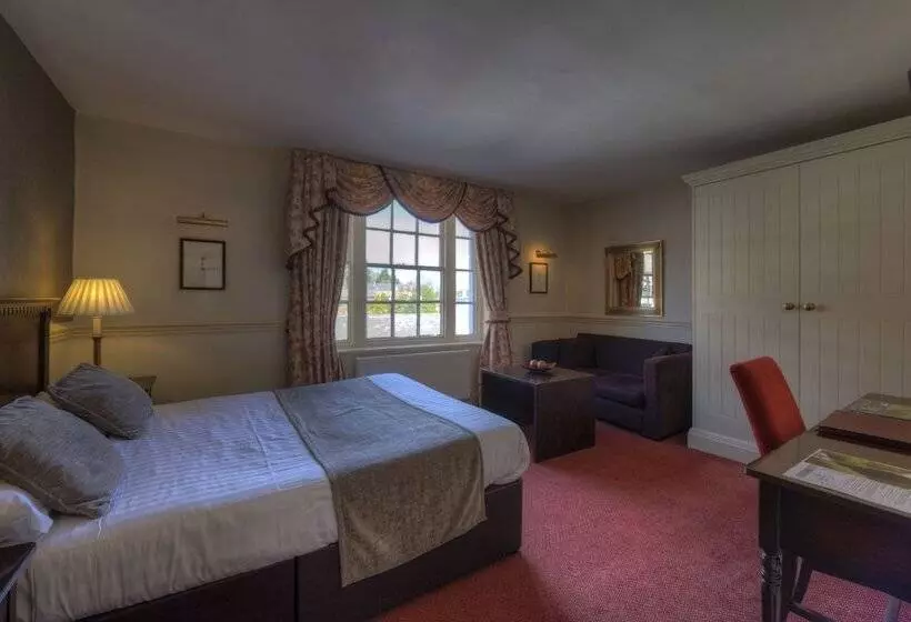 Hotelli Dog & Partridge By Chef & Brewer Collection