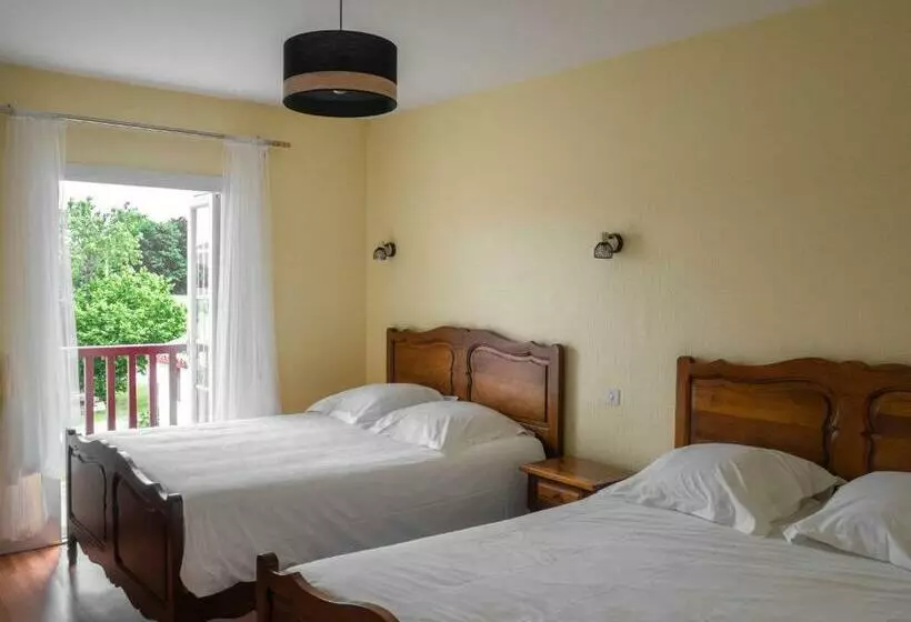 ホテル Ferme Auberge Ibarnia