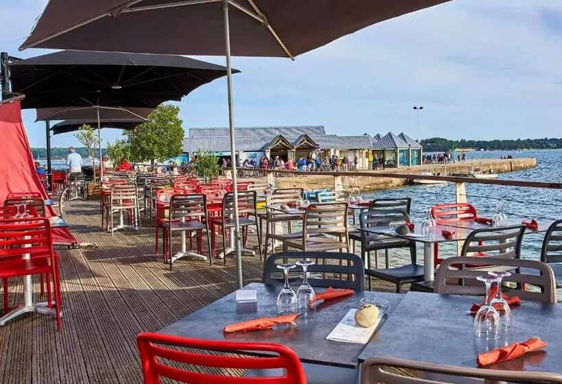 ホテル Hôtel Restaurant L Escale D En Arz