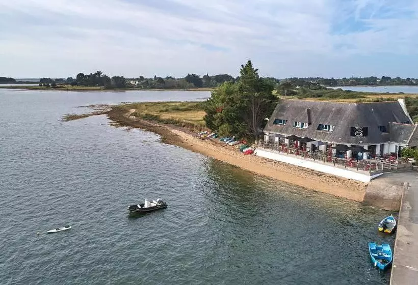 ホテル Hôtel Restaurant L Escale D En Arz