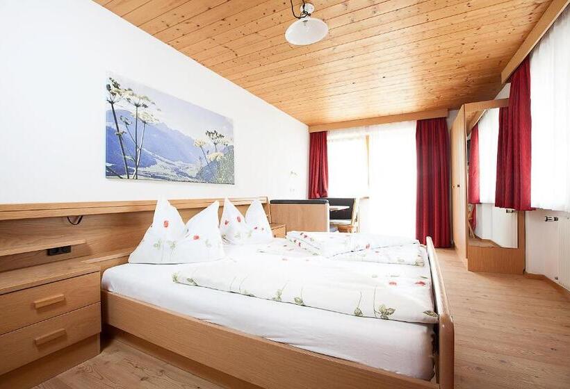 בית מלון כפרי Messnerwirt