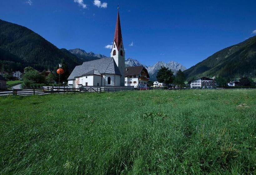 בית מלון כפרי Messnerwirt