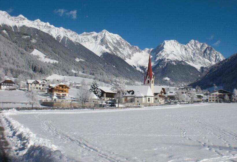 בית מלון כפרי Messnerwirt