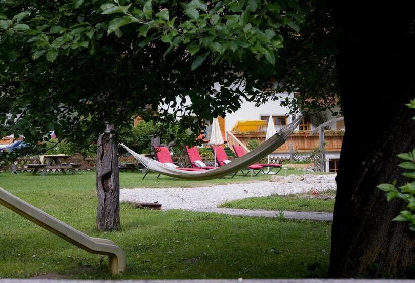 בית מלון כפרי Messnerwirt