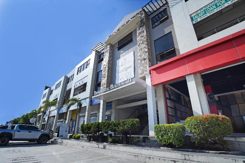 Hotel Oyo 425 Residences By Sirc