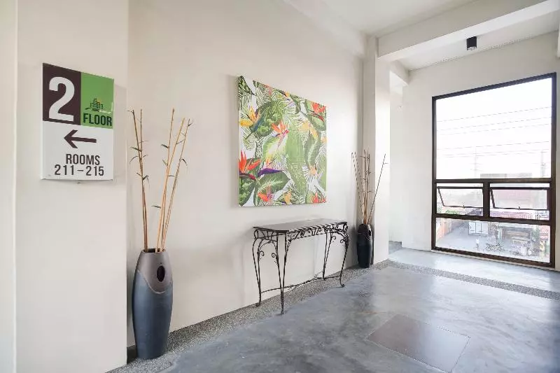 Hotelli Oyo 425 Residences By Sirc