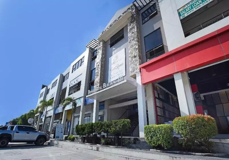 Hotelli Oyo 425 Residences By Sirc