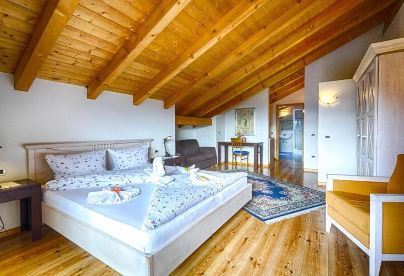 호텔 & Residenz Traubenheim