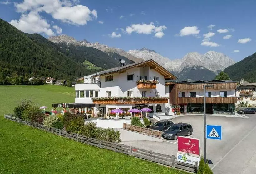 Majatalo Apartments Sankt Walburg