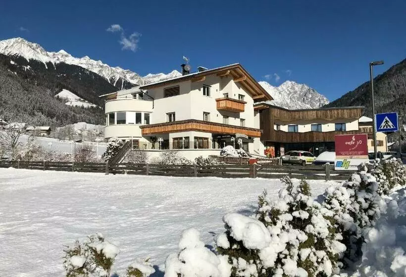 Majatalo Apartments Sankt Walburg