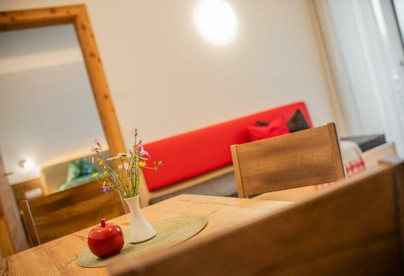 ペンション Apartments Sankt Walburg