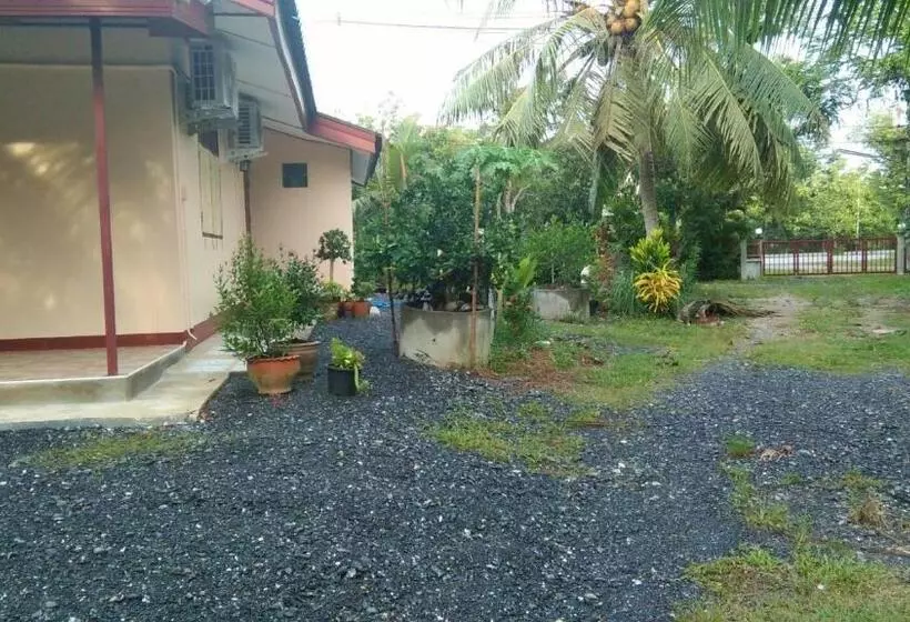 Majatalo Green Happy Homestay